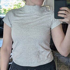 XS Everlane Mock neck Crop Tee